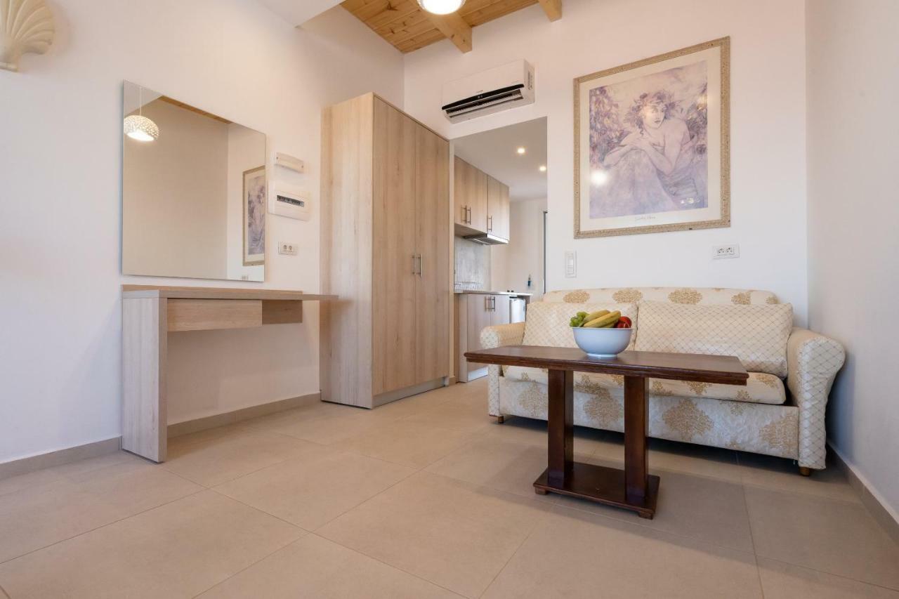 Bivalvia Beach Plus Faliraki Luaran gambar