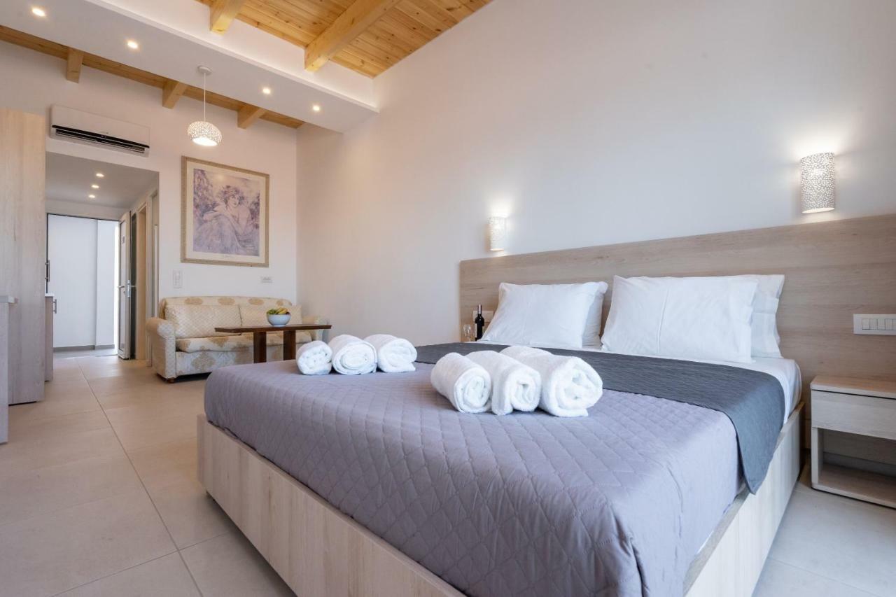 Bivalvia Beach Plus Faliraki Luaran gambar