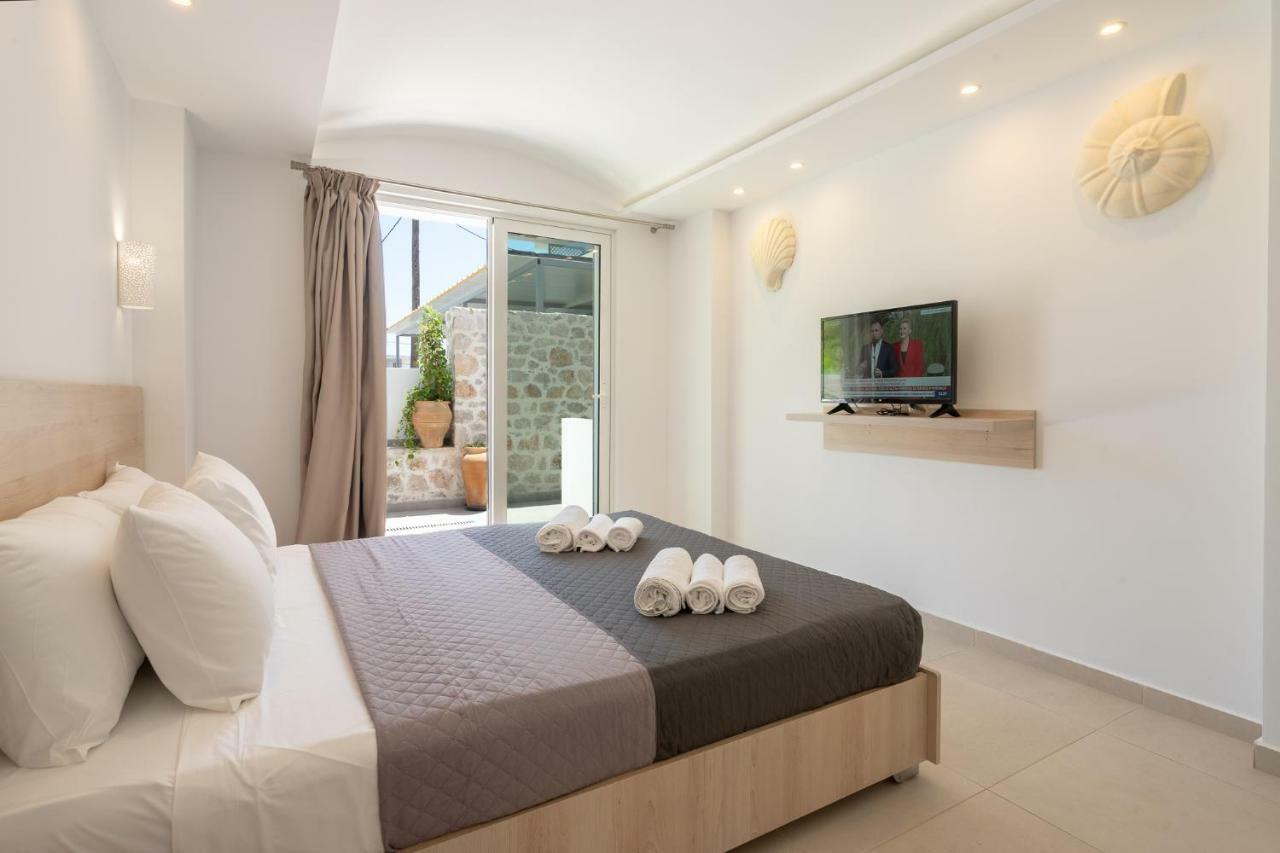 Bivalvia Beach Plus Faliraki Luaran gambar