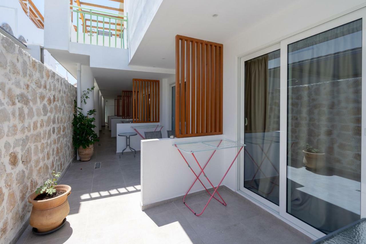 Bivalvia Beach Plus Faliraki Luaran gambar